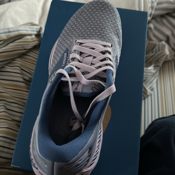 Brand new blue/purple Brooks - Picture 2 of 2